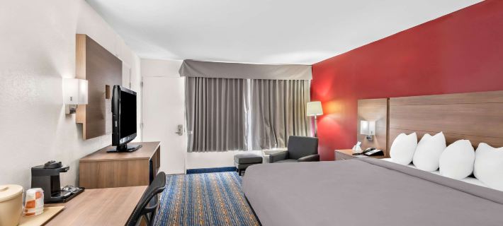 Quality Inn Hotels in Luray