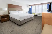 Holiday Inn Express & Suites FT. WASHINGTON - PHILADELPHIA by IHG - parking