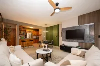 10Min Airport & Homs - Dream Stay - Pool & Gym