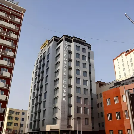 The Corporate Hotel Отели рядом с достопримечательностью «Блу Скай Хотел энд Тауэр»