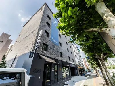 Sillim Dominique Hotel Hotels near MJ골든빌