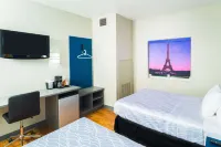 Studio Z, Ascend Hotel Collection