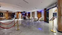 How Inn Hotel