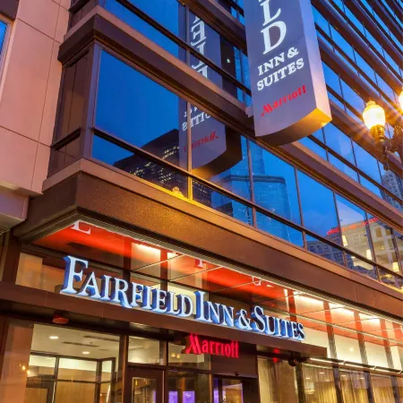 Fairfield Inn and Suites Chicago Downtown-River North