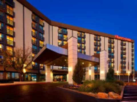 เชอราตัน แอลบูเคอร์คี อัปทาวน์ โรงแรมในแอลบูเคอร์คี