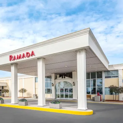 Ramada by Wyndham London Отели рядом с достопримечательностью «Стадион «Ти-Ди Стэдиум»»
