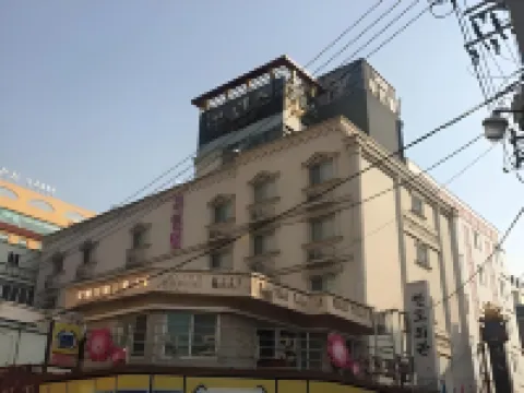 Prince Hotel