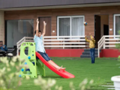 The Vrindwoods Hoteles en Vrindavan