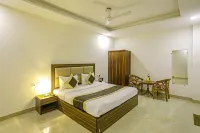 FabHotel White House Bnb - Nr Yashobhoomi Convention Centre Hoteles en Distrito de Delhi sudoeste