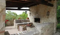 Il Barbacane,nice small house with pool, small doesn’t mean small,but beautiful