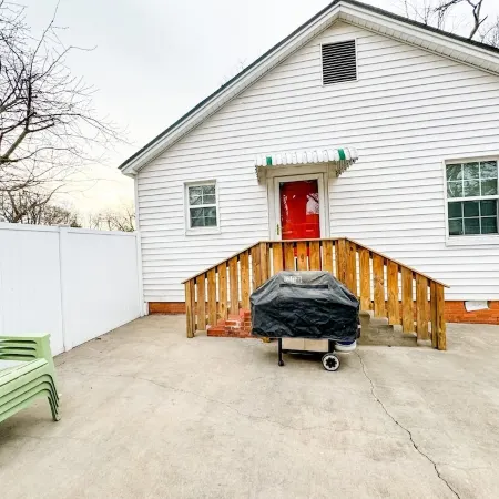The Grate House — 1947 Charm w/ Marble, Hardwood & Fenced Yard by Harding