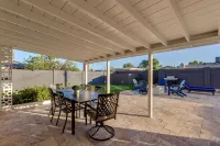 ☆ Heated Pool & Spa! Putting Green! Pool Table! Ping Pong! The Sweet Life ☆