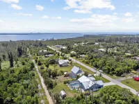 Villa Papaya in St James city !