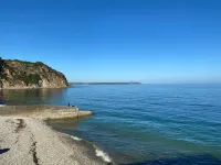Mona's Cottage - Private Parking, Sea Views, Garden & Close To Harbour & Beach