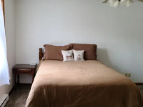 Home Located Close to Everything in Pinedale Hotels in Pinedale