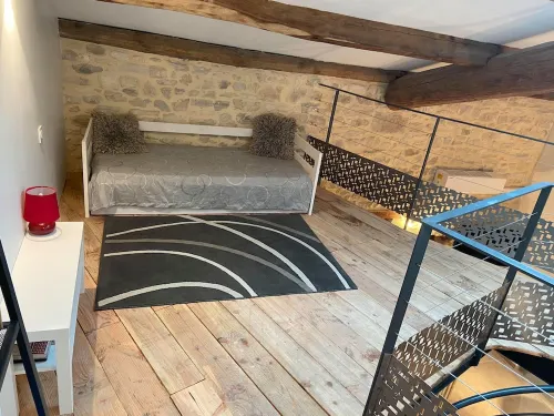 Gîte Léonie " Entre Cèze et Ardèche " 30430 BARJAC