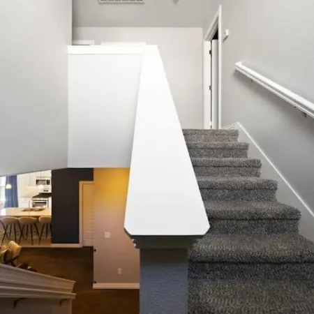 Canal - Modern Home