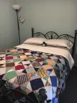 The Loon-ey Bin - Loon themed cottage less than 10 miles to Lake George - Homestays