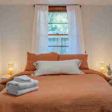 The McKenzie BnB - Charming & Cozy - 1 Block from Downtown Pullman! Rooms