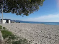 TWO-ROOM APARTMENT WITH TERRACE Hotels in Ceriale