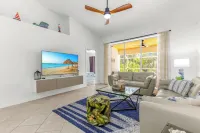 3br Villa, Private Heated Pool, Garage, EV-Charger - Villas