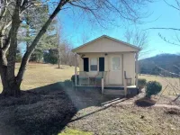 Horse Mountain Hide-A-Way
