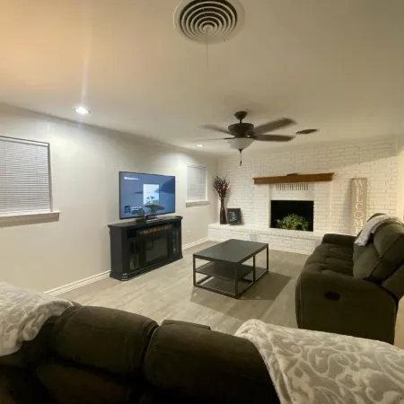 Midtown Escape - located in the heart of Graham, Texas