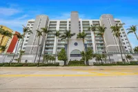 Golden Bay Gem: Your Gateway to Oceanfront Living