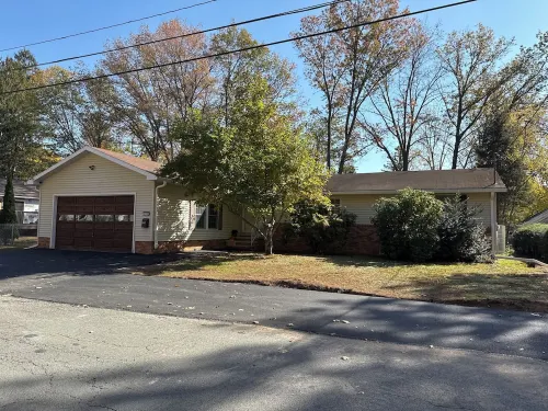 Guest Suite 2-Bedrooms with AC, Hot Tub and WiFi in Peaceful Matamoras,