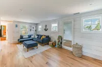 Hamptons Style Cottage