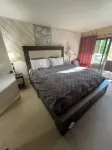 Cozy 2 bd/2 ba Condo w/ dual decks minutes from town & slopes! Hotel dekat Sawtooth Botanical Garden