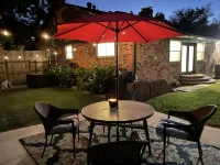 Stunning Remodeled Home, Minutes from Downtown (pet-friendly) Hotels near Walmart Supercenter