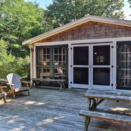 1940s Cottage Stunner Large Studio w/loft feel dog friendly