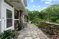 Waterfront Estate in Popham Beach Hotels in Phippsburg