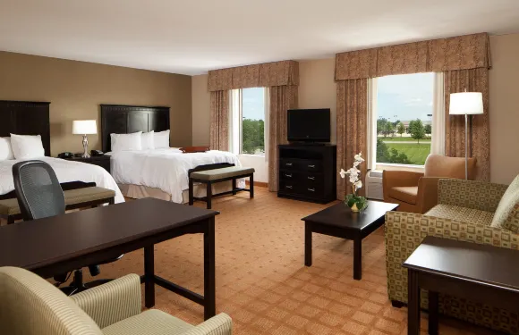 芝加哥聖查爾斯歡朋套房酒店