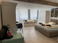 Moderne und Zentrale Wohnung Отели в г. Унтертюркхайм