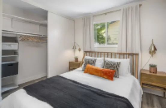 Chateau Balboa! Heated Pool/BBQ/Family Friendly