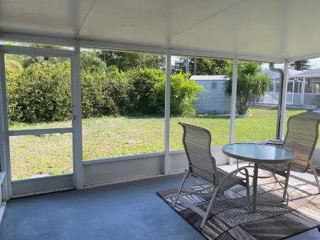 Cute House in a great location!