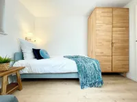 Holla Die Boddenfee @Höfthus 68Sqm Own Entrance Thatched Roof Terrace Sea View