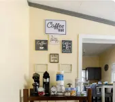 20 MINUTES AWAY FROMTHE BEACH