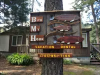 Private Riverfront Home with deck on the Beautiful Smith River - North Coast, Ca