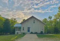 Getaway in the heart of the Ozarks
