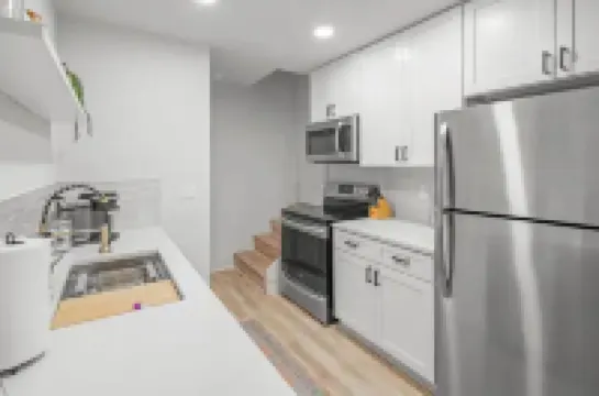 The Biker Bunker- Hot Tub - Next to MTB & Close to Downtown Bentonville