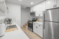 The Biker Bunker- Hot Tub - Next to MTB & Close to Downtown Bentonville