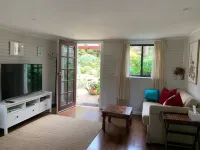 Beautiful Blue Mountains Garden Flat