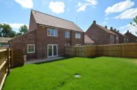 Flint Cottage - a charming home and dog friendly!