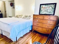 1926 Guest Cottage at River Landing 코빙턴 호텔