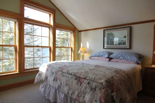 Paul's Cottage - Waterfront on Quietside of Mount Desert Island/Acadia Nat.Park