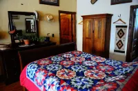 Spearfish canyon vacation home 15 minutes from Terry Peak Ski Area & Deadwood.