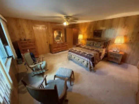 Mountain Meadow View Retreat